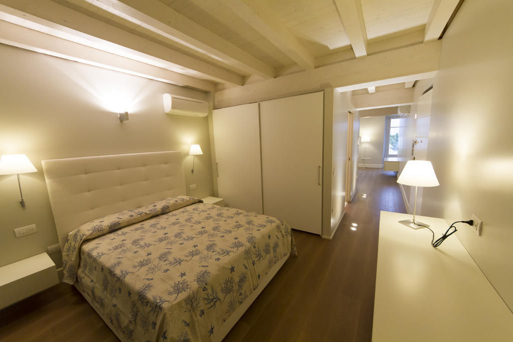 La Casa Del Porto Apartamento Lovere Exterior foto